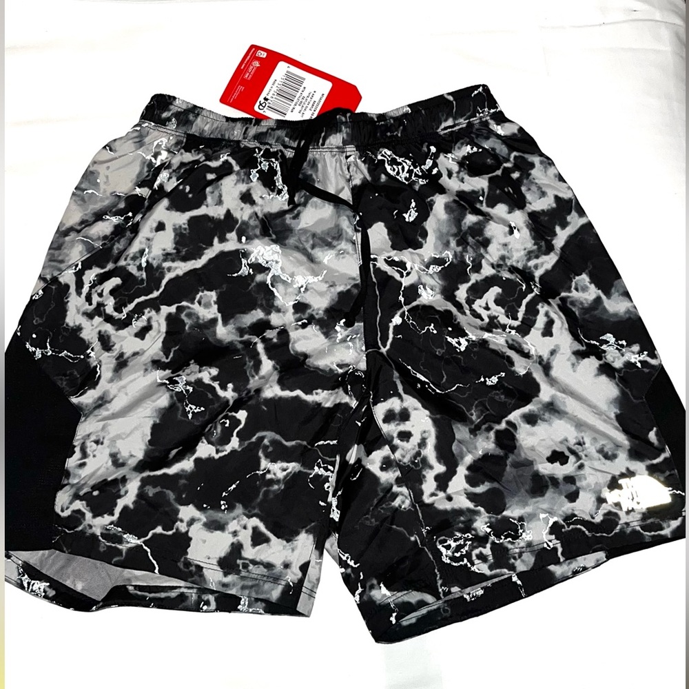 NWT! The North Face shorts